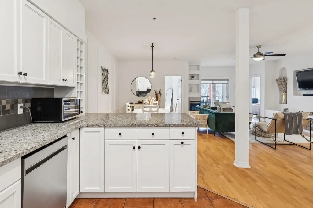 2134 Kensington Road NW Calgary AB T2N 3R7