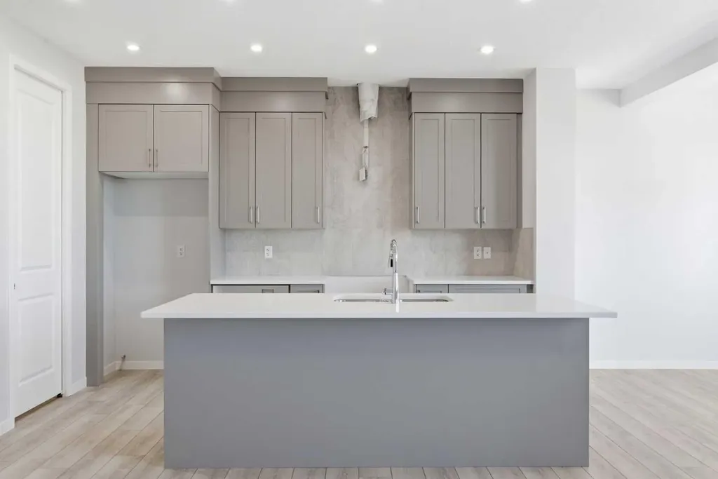 623 Buffaloberry Manor SE Calgary AB T3M 3Z2