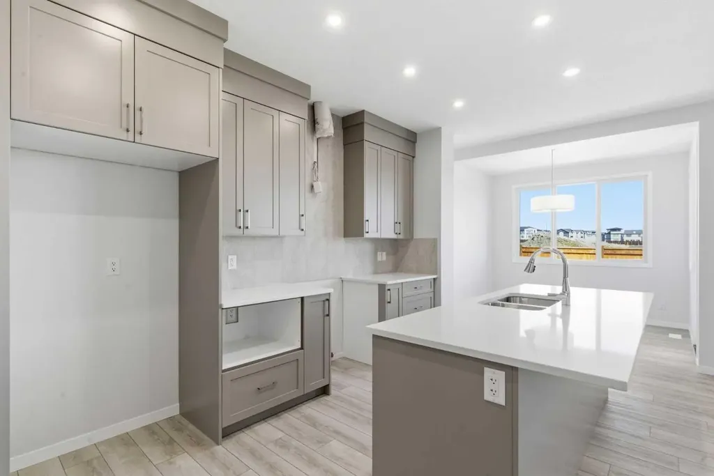 623 Buffaloberry Manor SE Calgary AB T3M 3Z2