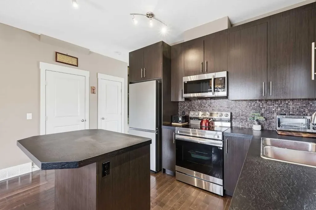 338 Skyview Ranch Road NE Calgary AB T3N 0K9