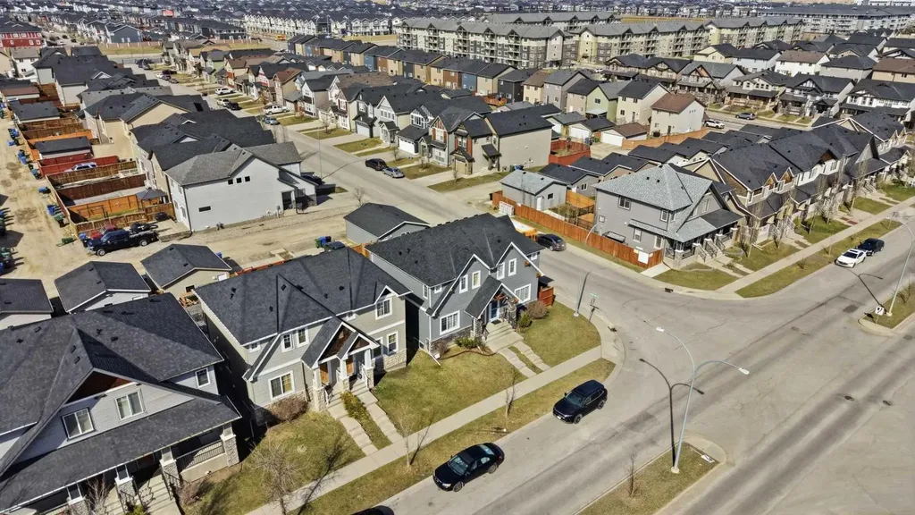 338 Skyview Ranch Road NE Calgary AB T3N 0K9