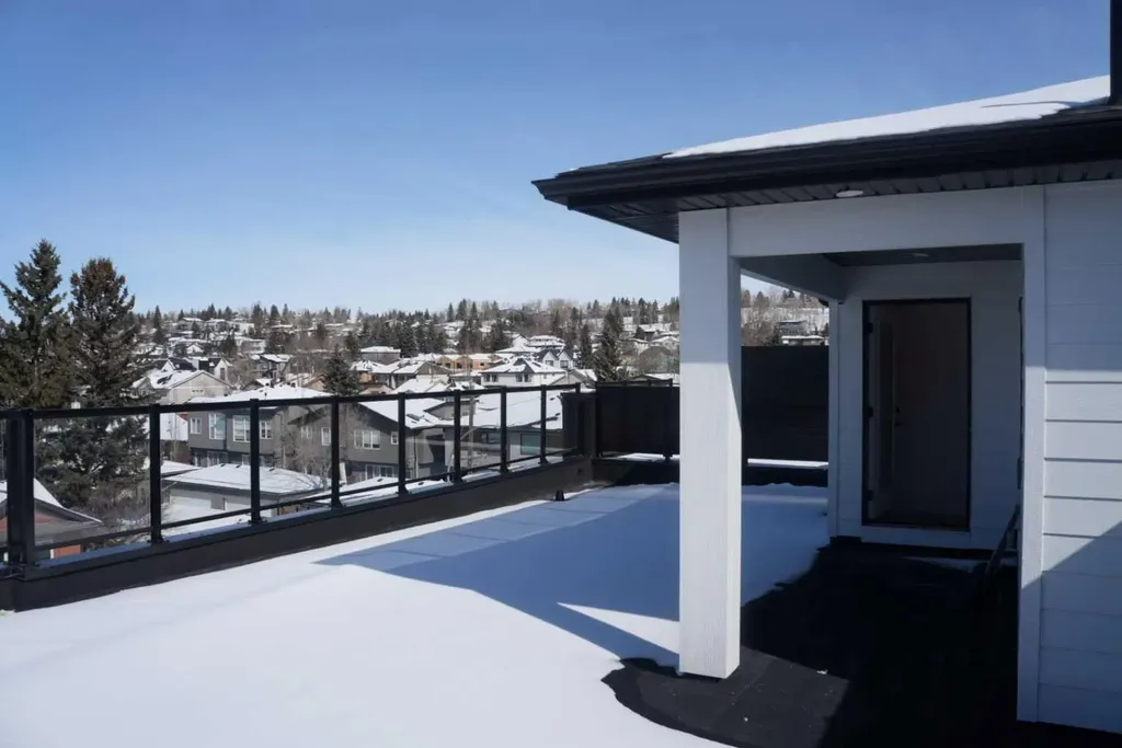 4740 Bowness Road Calgary AB T3B 0B4
