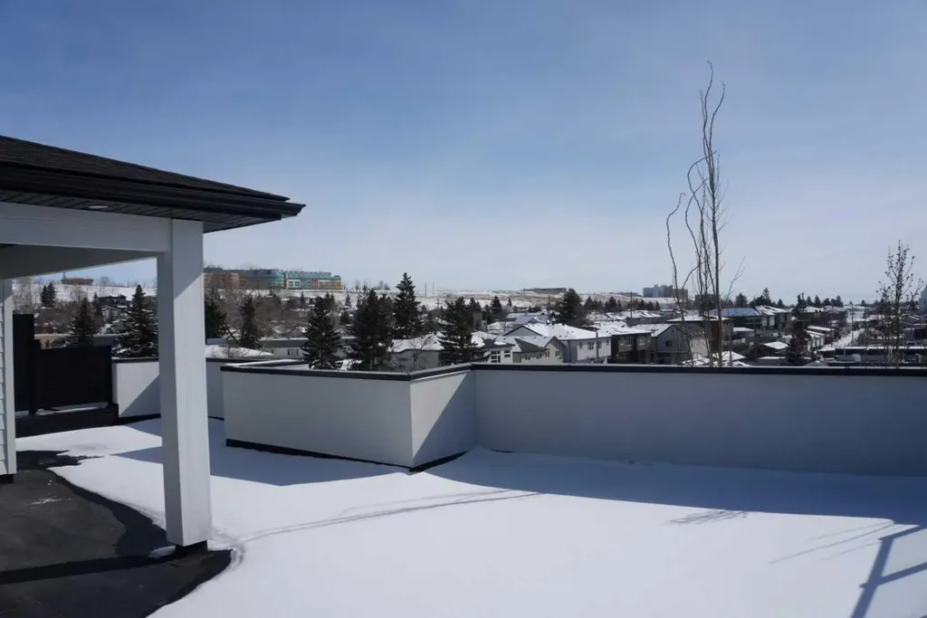 4740 Bowness Road Calgary AB T3B 0B4