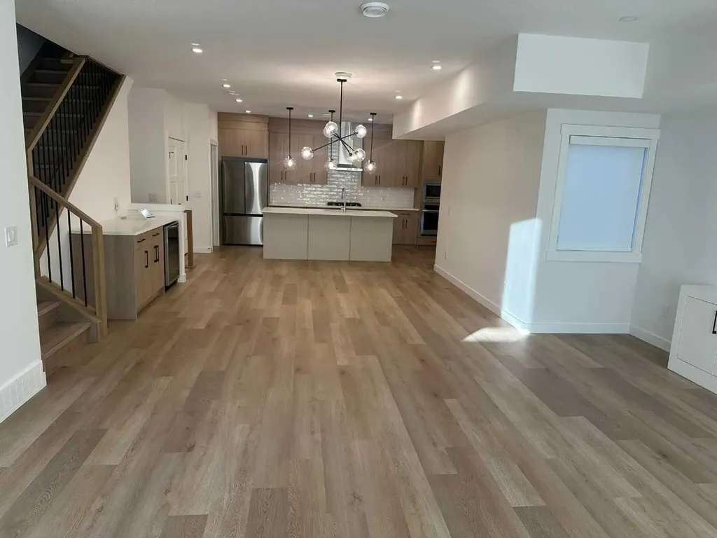 4740 Bowness Road Calgary AB T3B 0B4