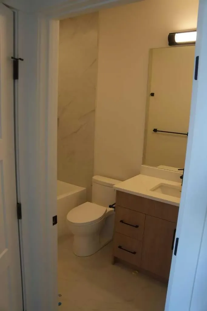 4740 Bowness Road Calgary AB T3B 0B4