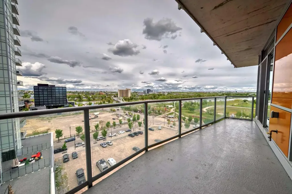 624 8 Avenue SE Calgary AB T2G 0M1