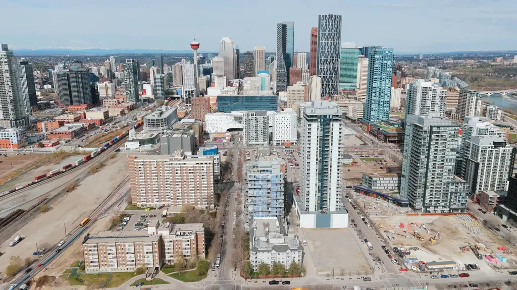 624 8 Avenue SE Calgary AB T2G 0M1