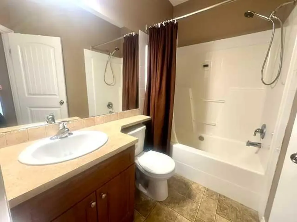 9225 Lakeland Drive Grande Prairie AB T8X 0B8