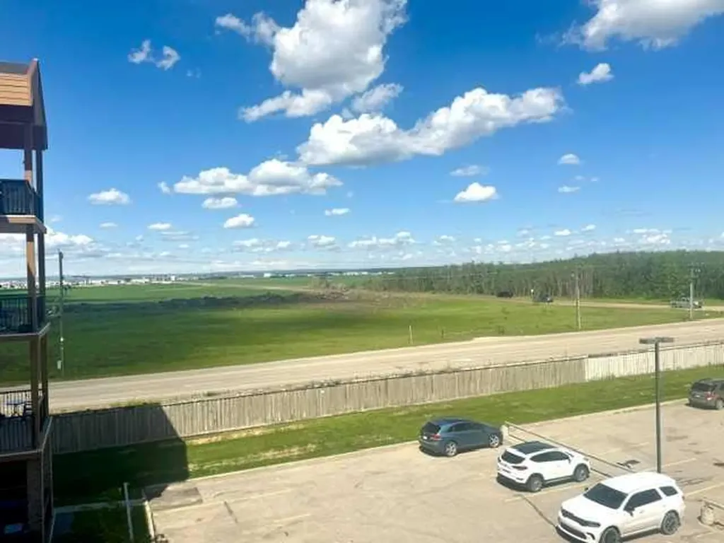 9225 Lakeland Drive Grande Prairie AB T8X 0B8