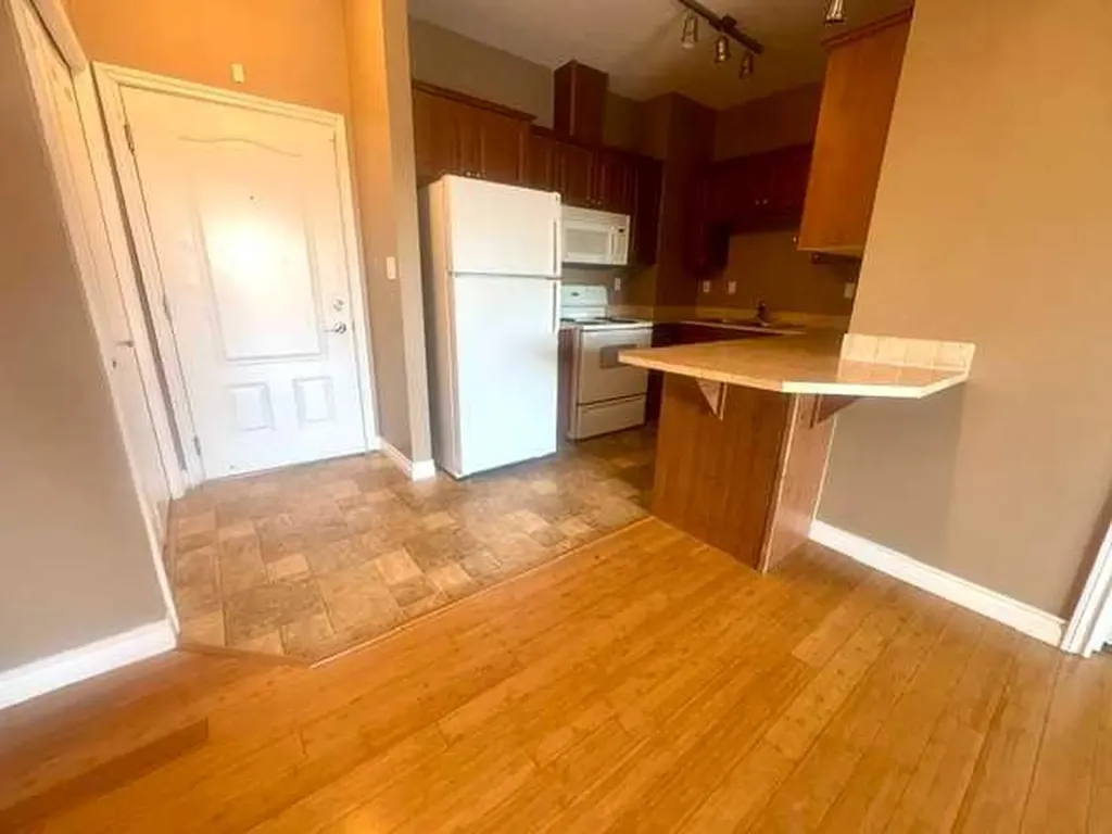 9225 Lakeland Drive Grande Prairie AB T8X 0B8