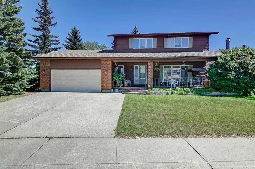 51 Parkwood Crescent Strathmore AB T1P 1H5
