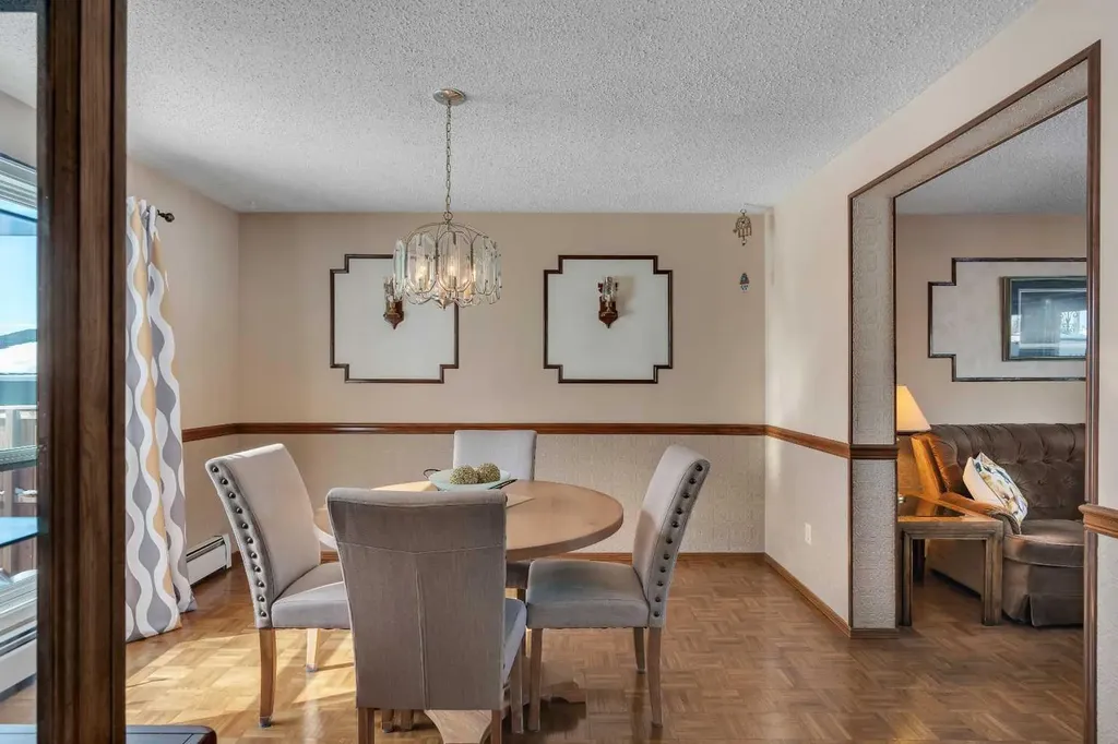 51 Parkwood Crescent Strathmore AB T1P 1H5