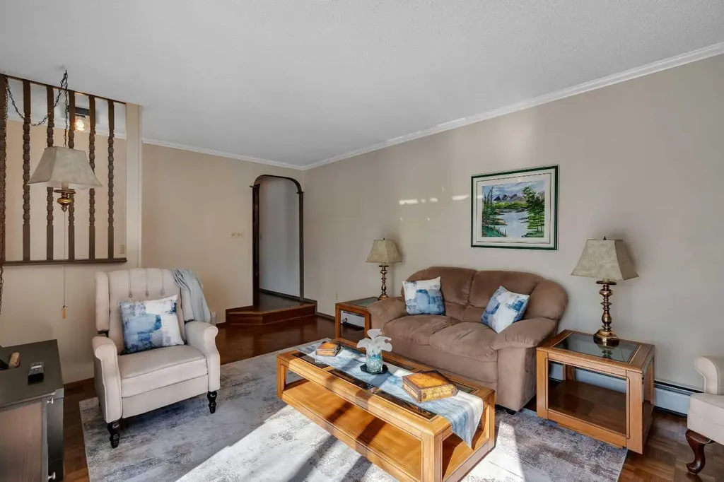 51 Parkwood Crescent Strathmore AB T1P 1H5