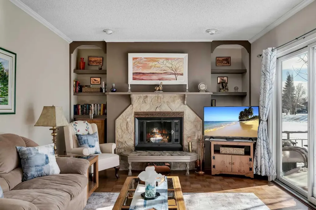 51 Parkwood Crescent Strathmore AB T1P 1H5