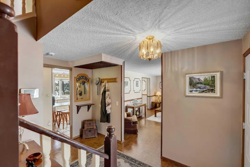 51 Parkwood Crescent Strathmore AB T1P 1H5