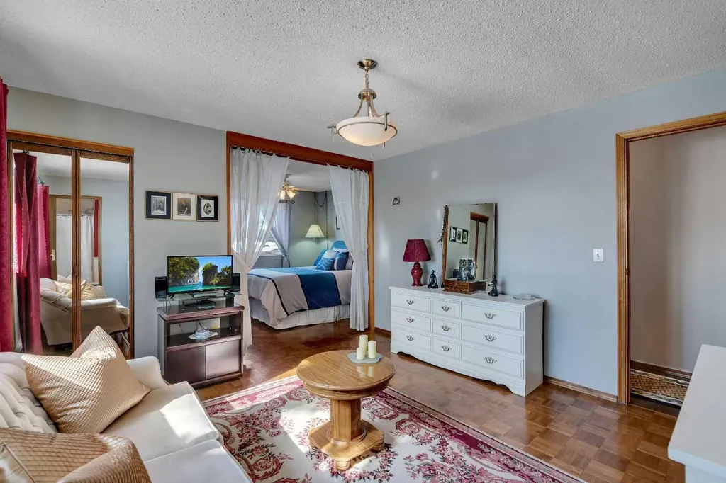 51 Parkwood Crescent Strathmore AB T1P 1H5