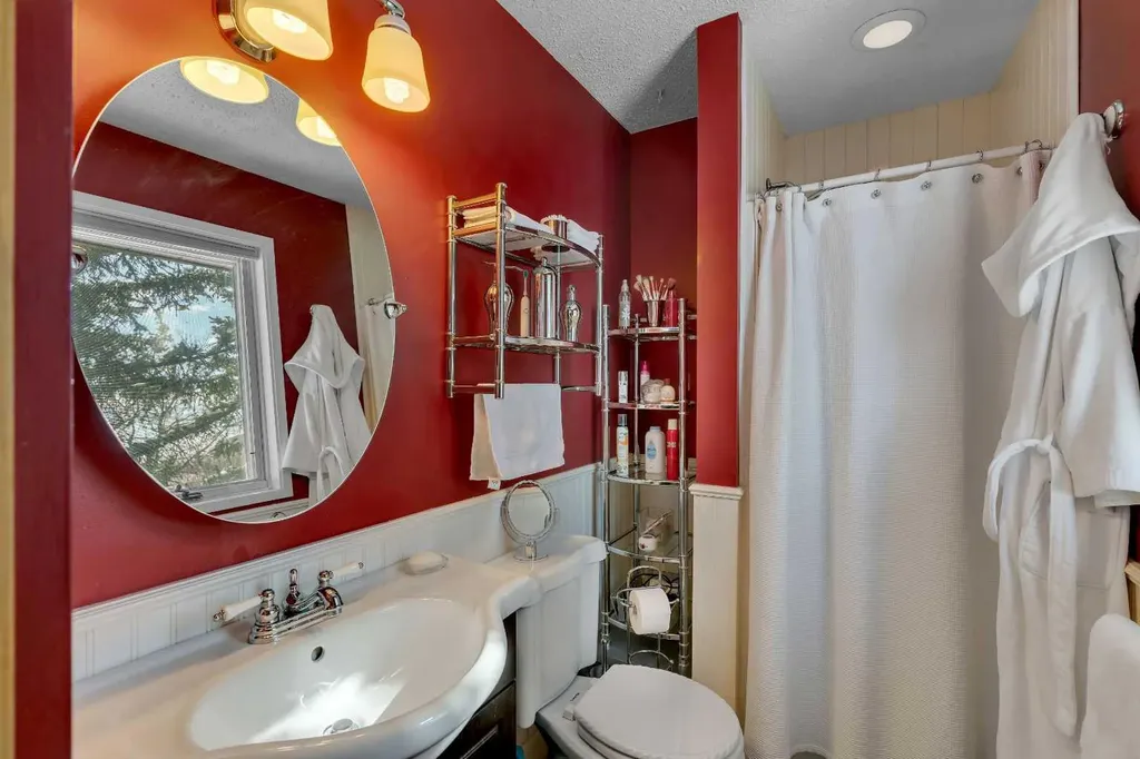 51 Parkwood Crescent Strathmore AB T1P 1H5