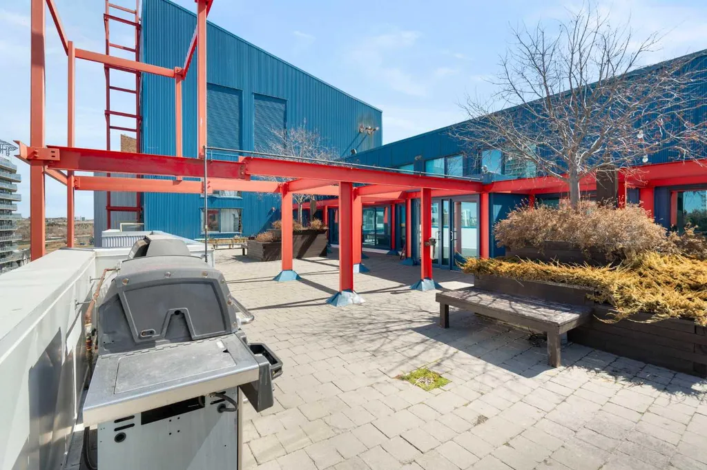 535 8 Avenue SE Calgary AB T2G5S9