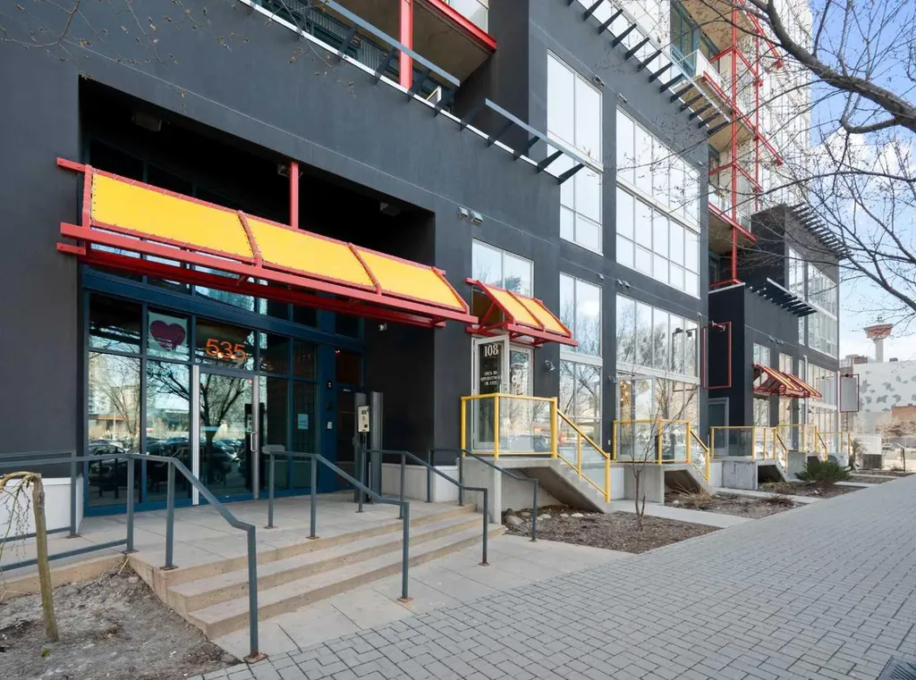 535 8 Avenue SE Calgary AB T2G5S9