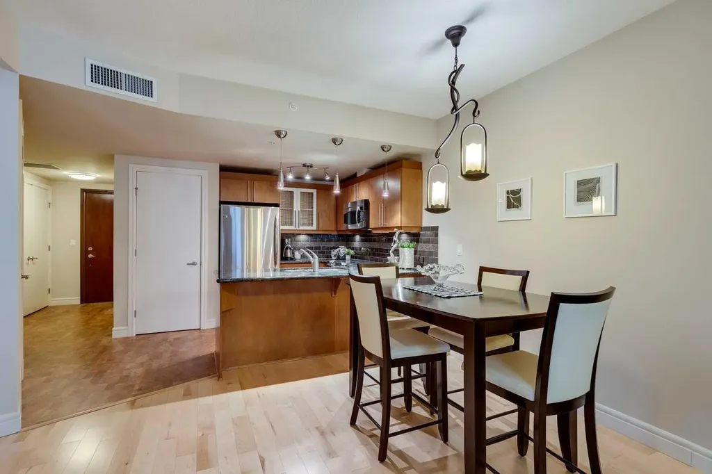 817 15 Avenue SW Calgary AB T2R 0H8