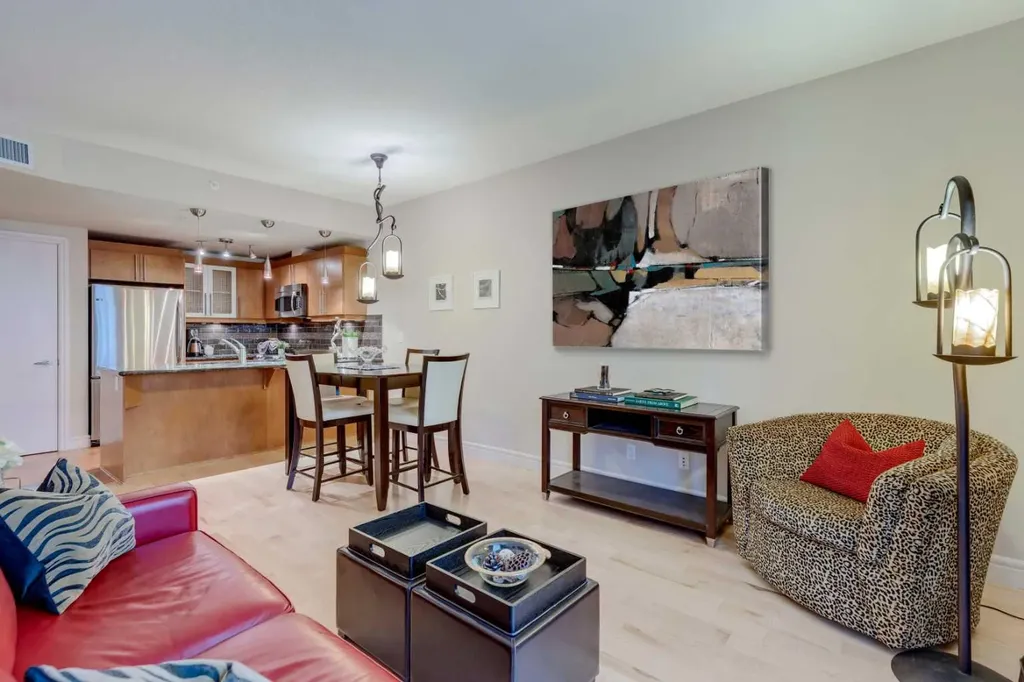 817 15 Avenue SW Calgary AB T2R 0H8
