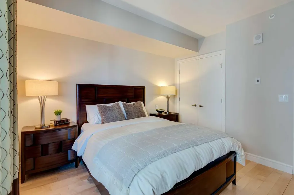 817 15 Avenue SW Calgary AB T2R 0H8