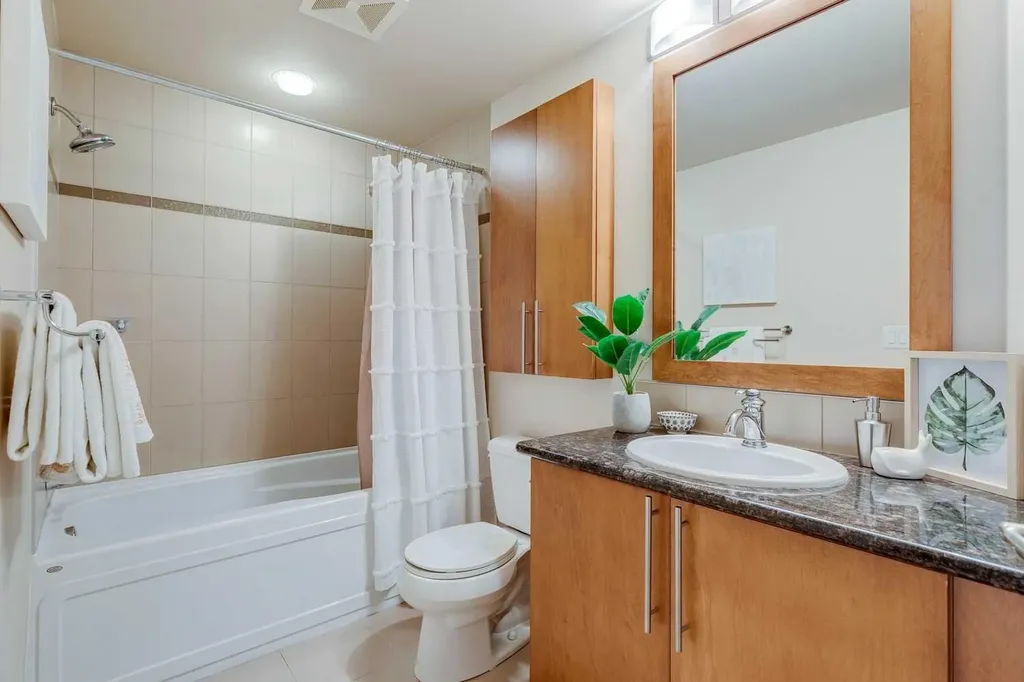 817 15 Avenue SW Calgary AB T2R 0H8