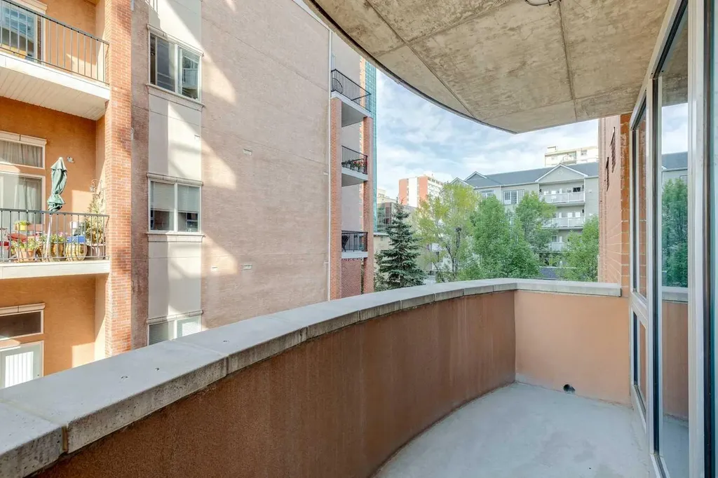 817 15 Avenue SW Calgary AB T2R 0H8