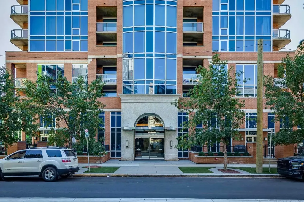 817 15 Avenue SW Calgary AB T2R 0H8
