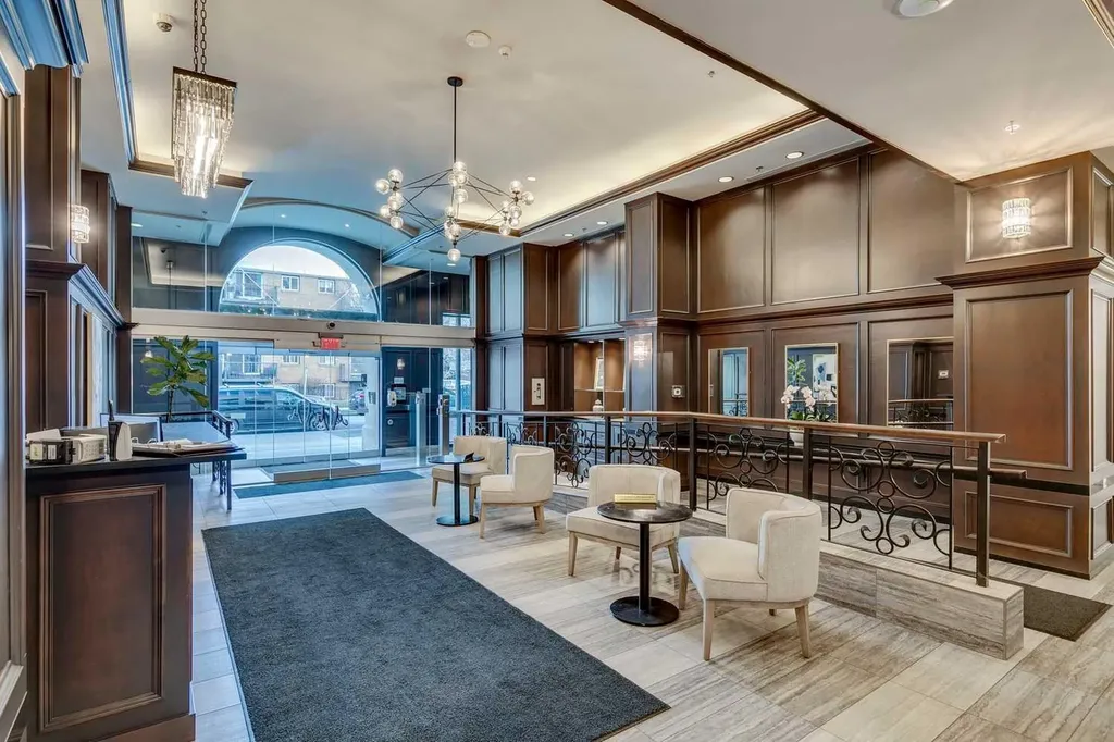 817 15 Avenue SW Calgary AB T2R 0H8
