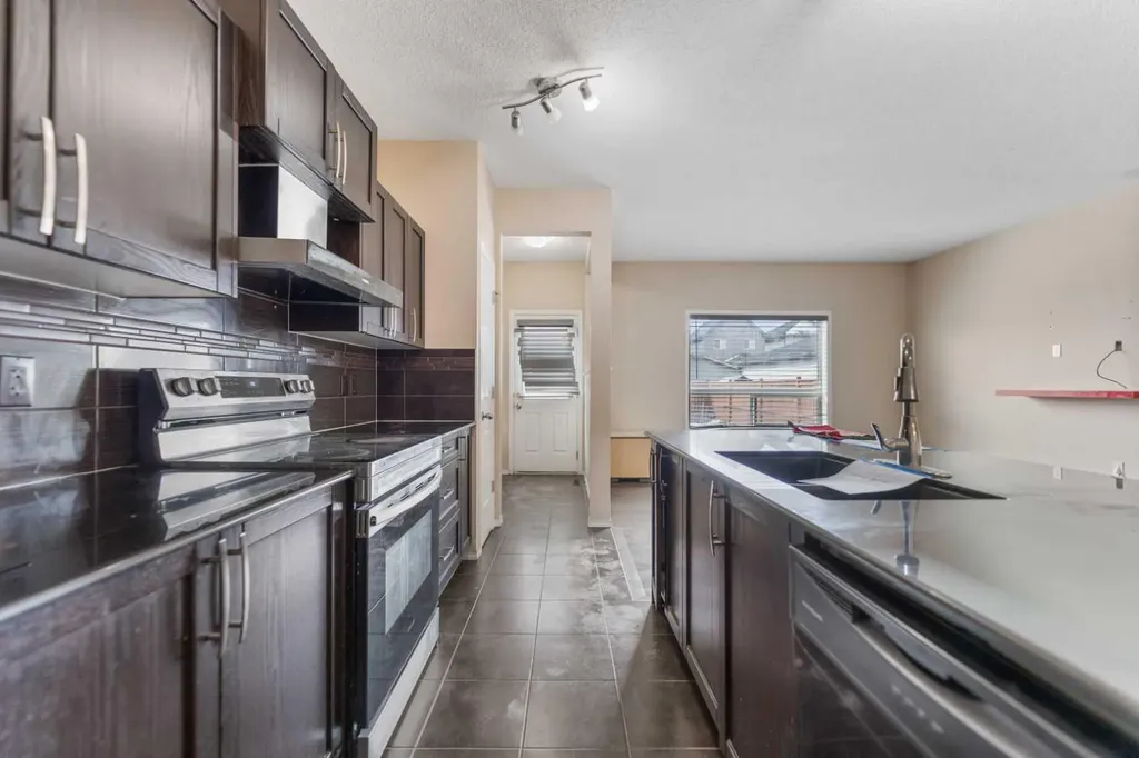 49 Skyview Ranch Boulevard NE Calgary AB T3N 0G8