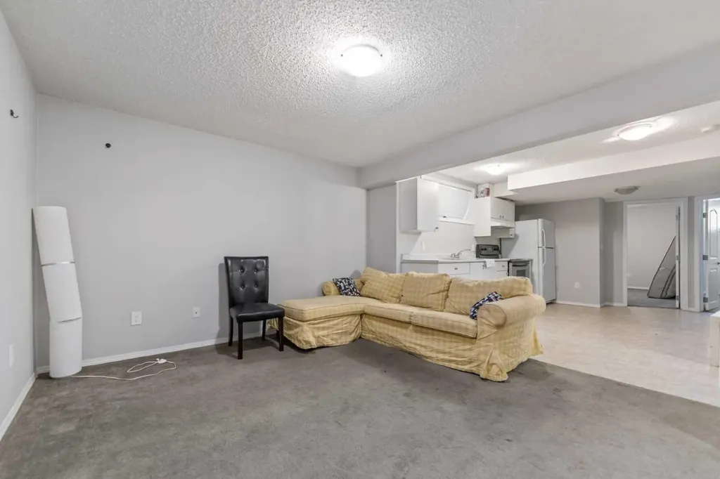 49 Skyview Ranch Boulevard NE Calgary AB T3N 0G8