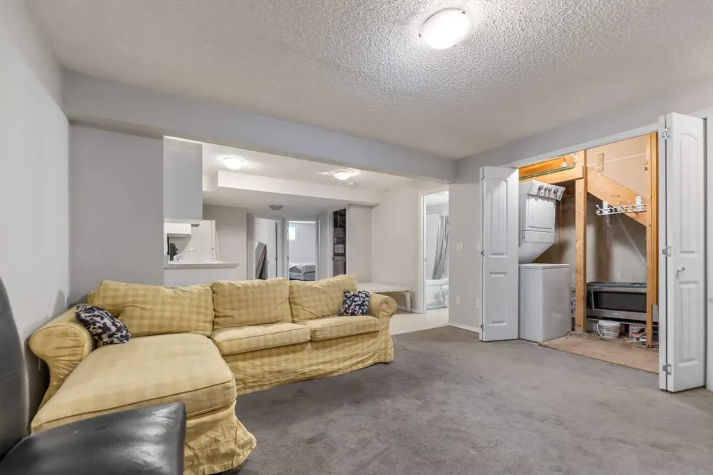 49 Skyview Ranch Boulevard NE Calgary AB T3N 0G8