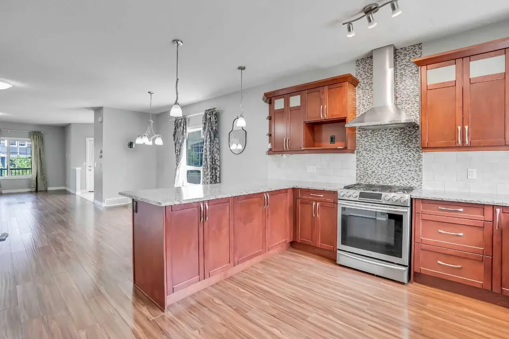 5 Red Embers Row NE Calgary AB T3N 0R4