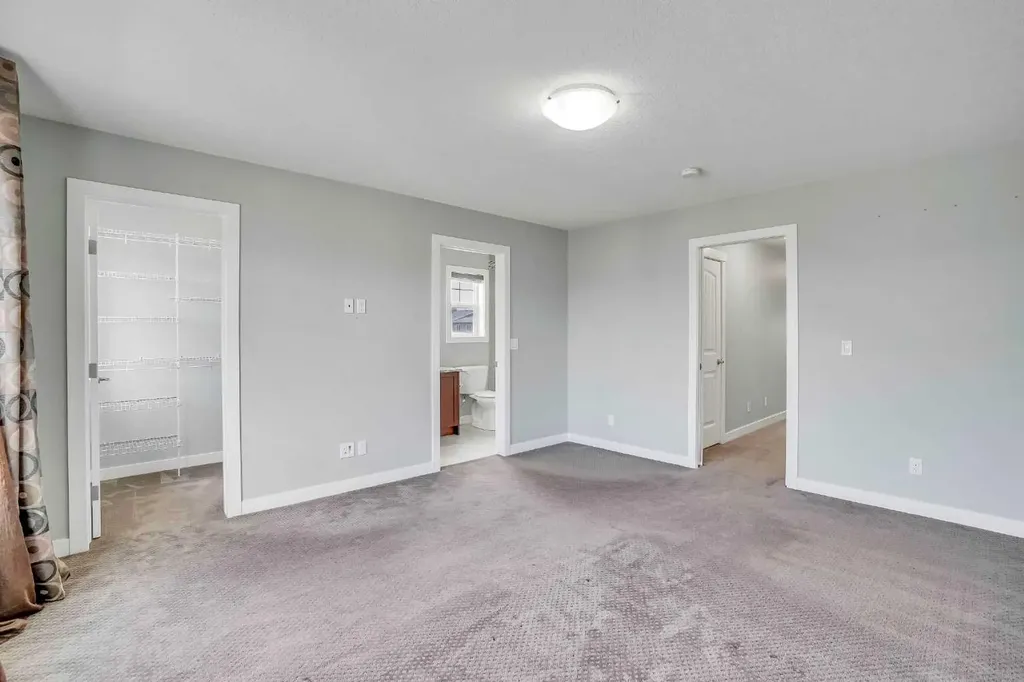 5 Red Embers Row NE Calgary AB T3N 0R4