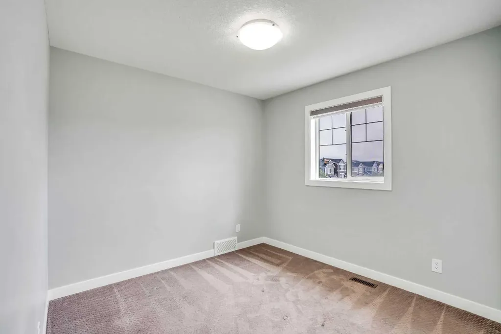 5 Red Embers Row NE Calgary AB T3N 0R4