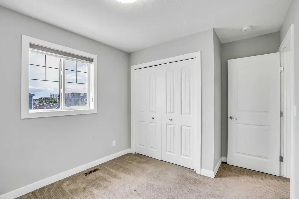 5 Red Embers Row NE Calgary AB T3N 0R4