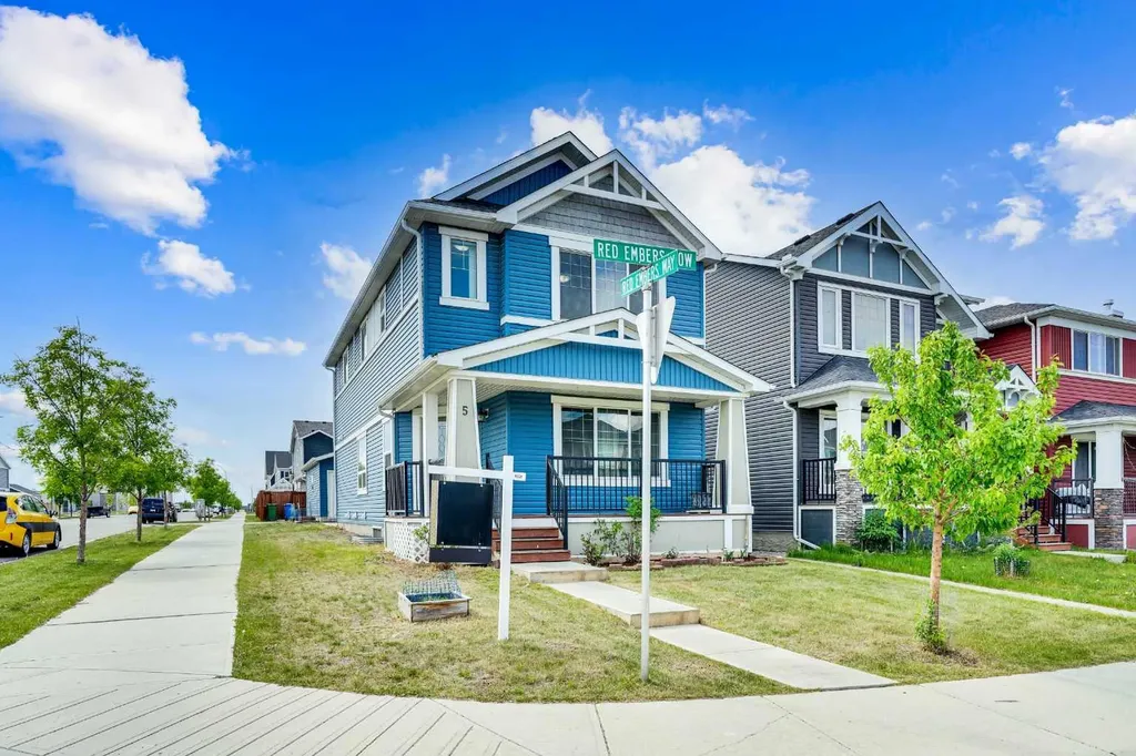 5 Red Embers Row NE Calgary AB T3N 0R4