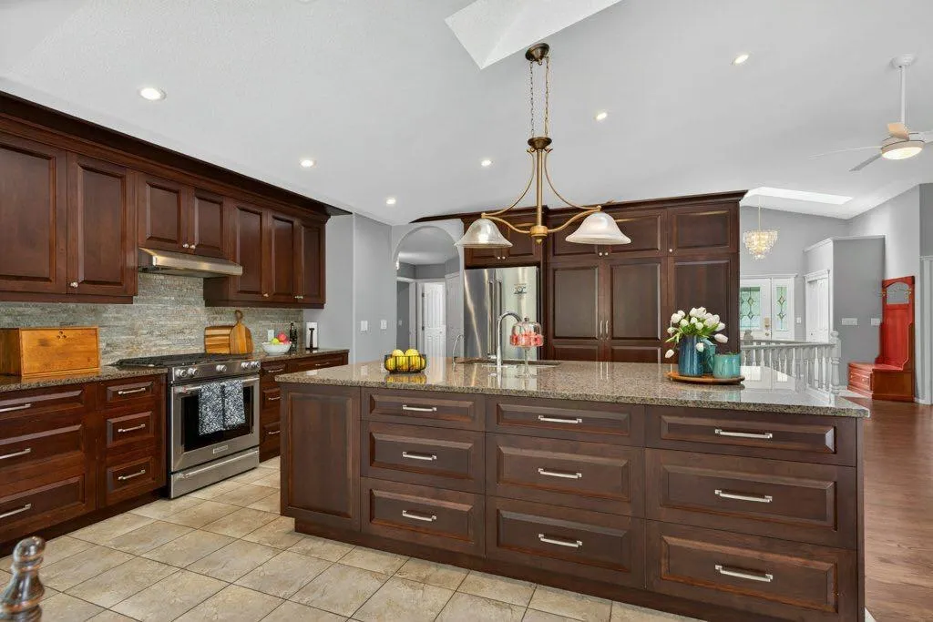 39 Highlands Terrace Bragg Creek AB T0L 0K0