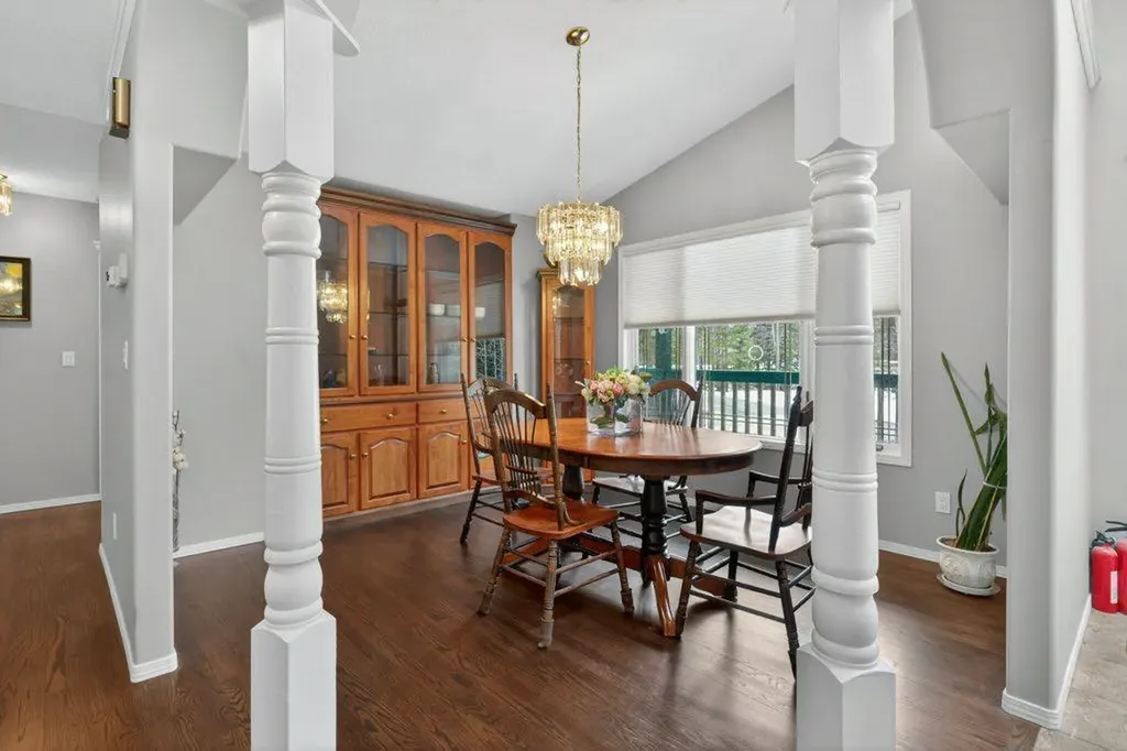 39 Highlands Terrace Bragg Creek AB T0L 0K0