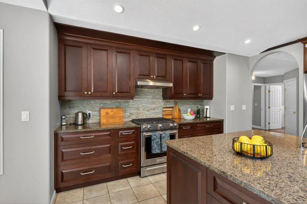 39 Highlands Terrace Bragg Creek AB T0L 0K0