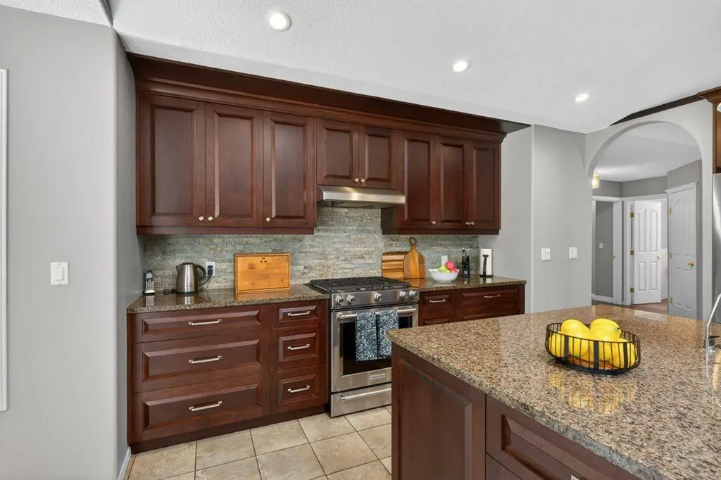 39 Highlands Terrace Bragg Creek AB T0L 0K0