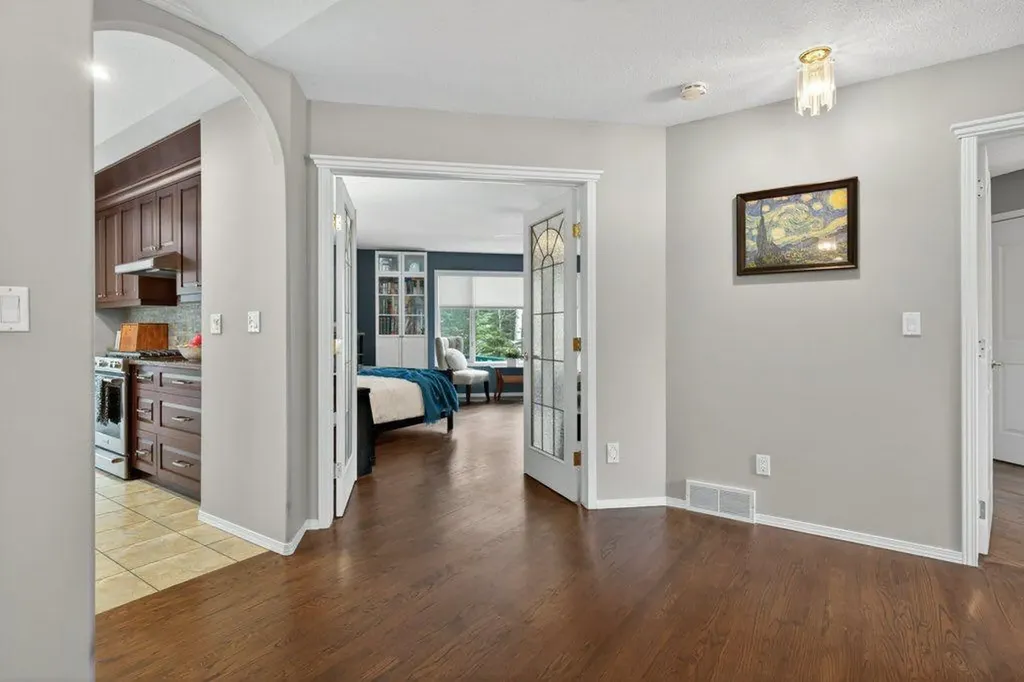 39 Highlands Terrace Bragg Creek AB T0L 0K0