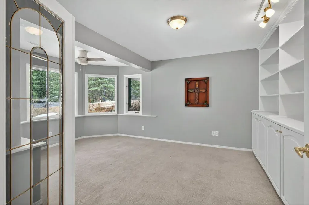 39 Highlands Terrace Bragg Creek AB T0L 0K0