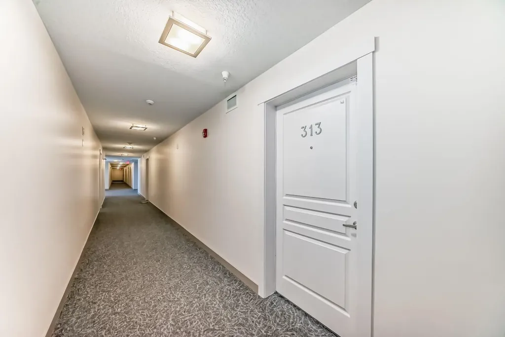 2300 Evanston Square NW Calgary AB T3P 0G8