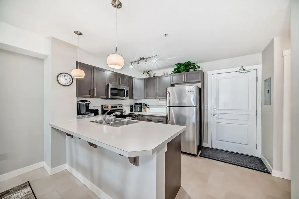 2300 Evanston Square NW Calgary AB T3P 0G8