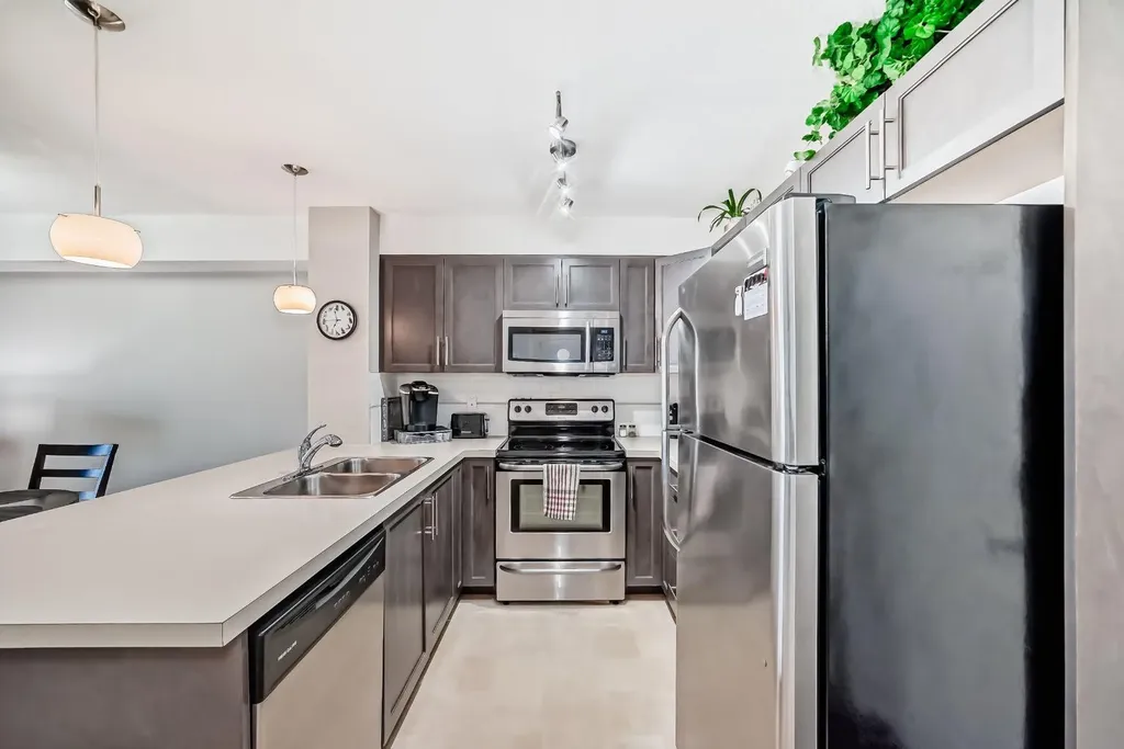 2300 Evanston Square NW Calgary AB T3P 0G8