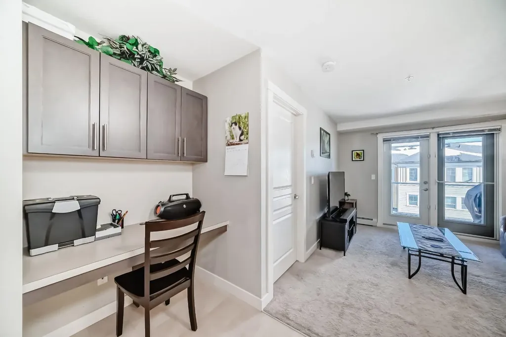 2300 Evanston Square NW Calgary AB T3P 0G8