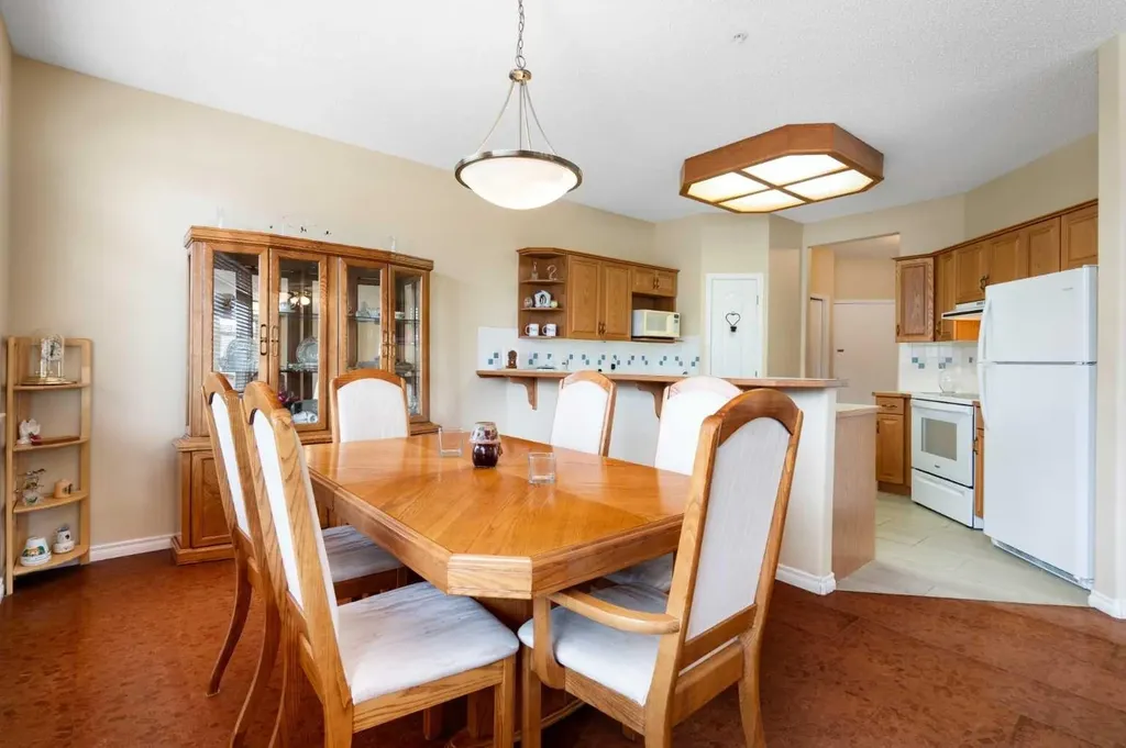 2107 Patterson View SW Calgary AB T3H 3J9