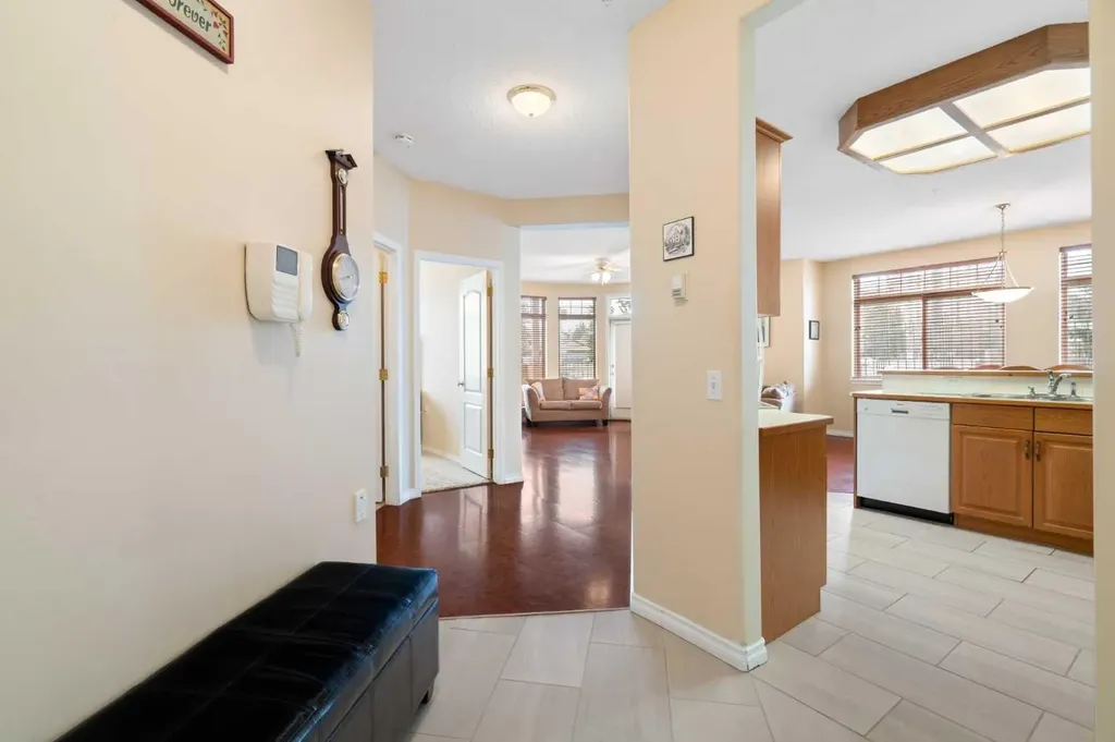 2107 Patterson View SW Calgary AB T3H 3J9